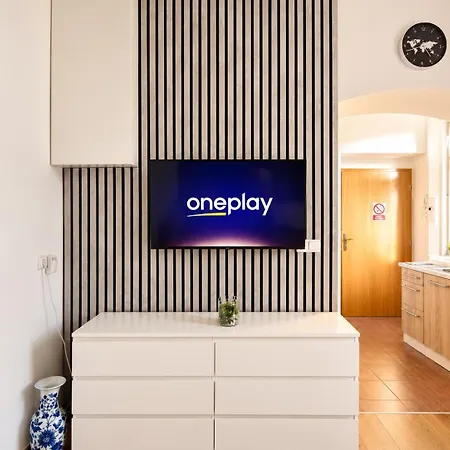 Apartment Centre - Modern For 2 By Ap Plzen